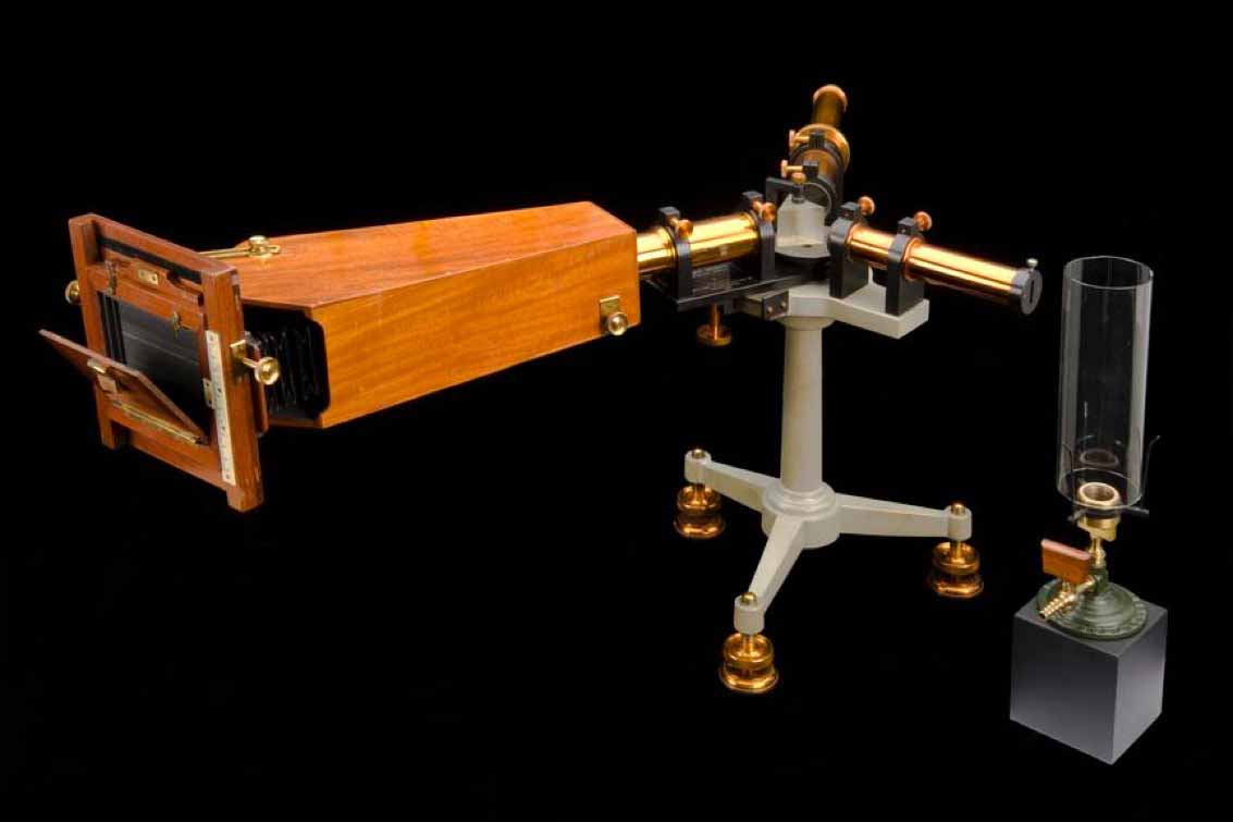 El espectroscopio y la lectura de las estrellas