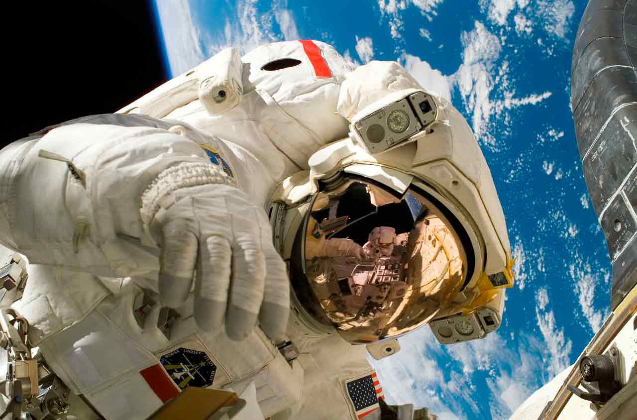 Las características básicas de los trajes espaciales